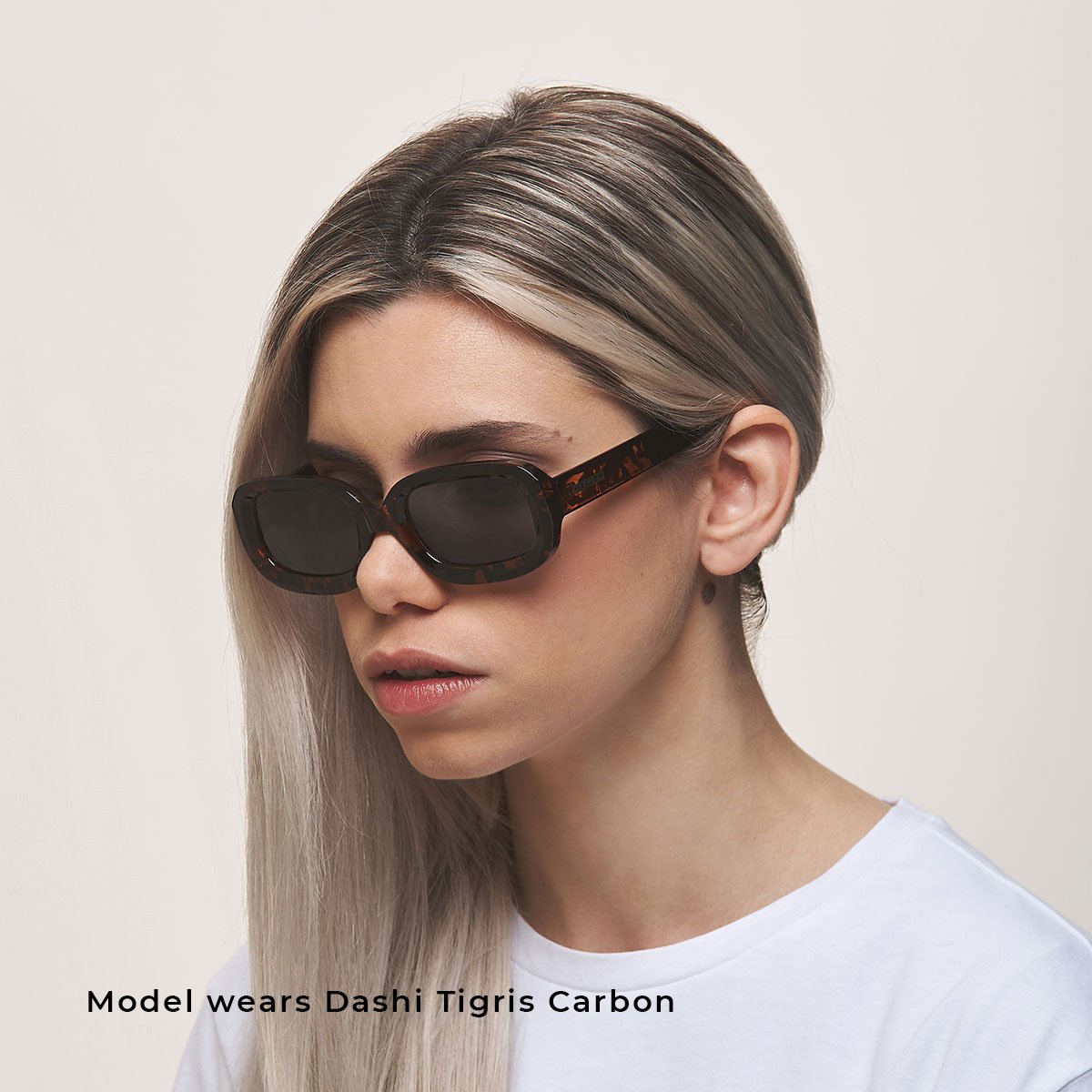 Dashi Grey Carbon